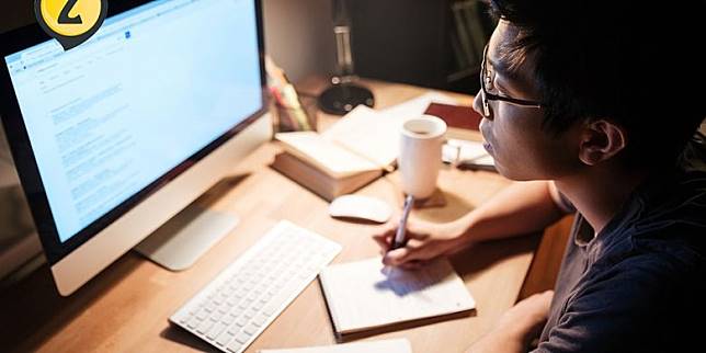 Dari Kuliah Online Sampai Beban Tugas Para Dosen dan Guru di Indonesia