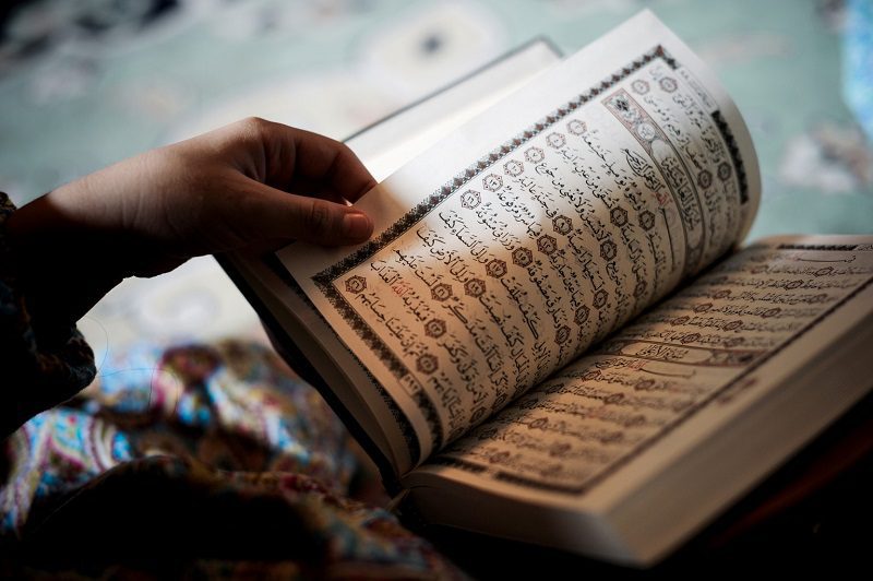 Secercah Kisah dengan Al-Quran