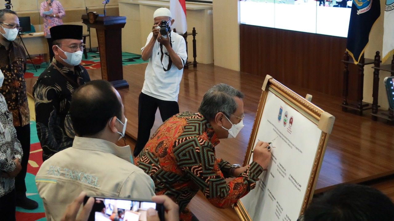 Walikota Tangerang Selatan