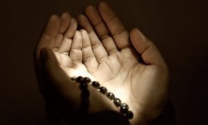 Doa Disenangi dan Disegani Banyak Orang