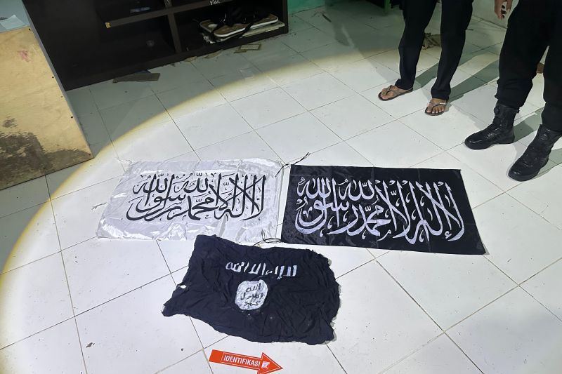 Densus 88 Tangkap Empat Teroris Terafiliasi ISIS di Sumatera - MuhammadiyahNews.com