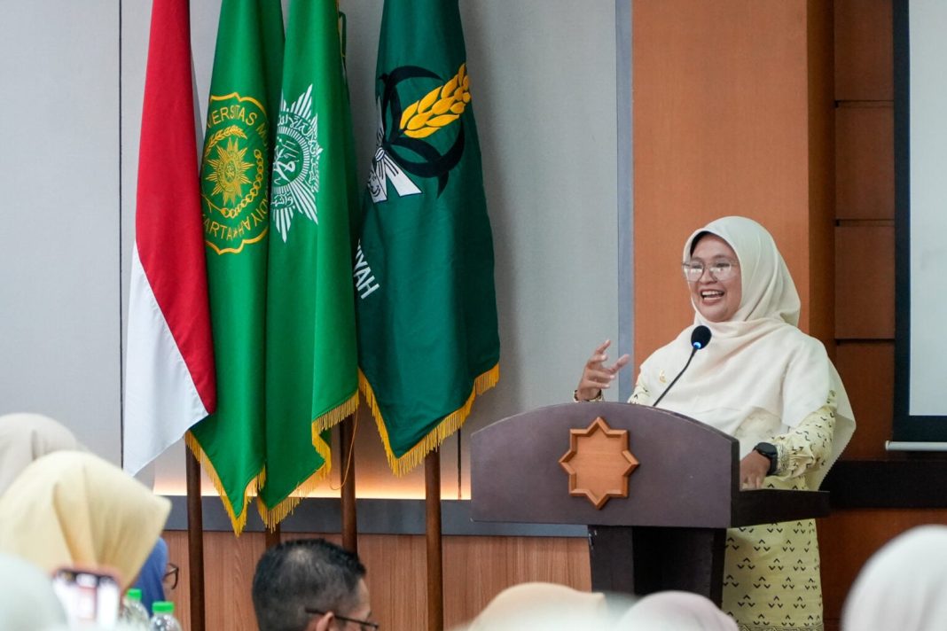 perempuan muda