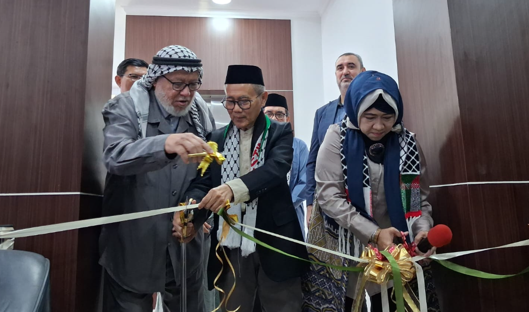 Prof. Dr. Sudarnoto Abdul Hakim AP-CAP