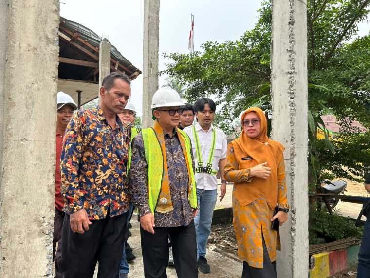Renovasi Sekolah Kalbar